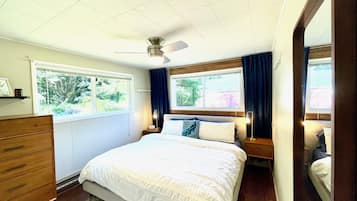 2 多间卧室、办公桌、熨斗/熨衣板、旅行婴儿床