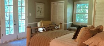 Cozy Cottage in the Woods