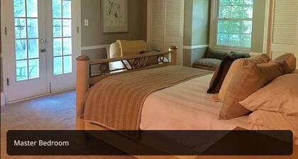 Cozy Cottage in the Woods