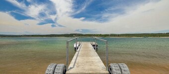 `Hogan Hideaway` Lake, Pool, Golf course, Gym!