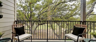 `Hogan Hideaway` Lake, Pool, Golf course, Gym!