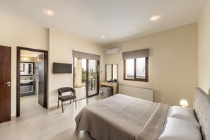 4 bedrooms, iron/ironing board, free WiFi, bed sheets - Villa Melisos: Holiday Villa To Rent, Pool, Views, WiFi, A/C, sleeps 8 (Meladeia)
