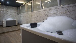 Luxury Double Room - Monogramlux (Indija)