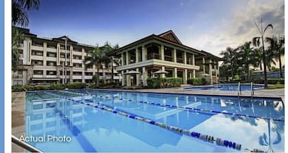 Lovely Brand New 2 bedroom condo - FREE 1 Parking