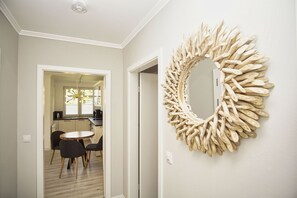 Dining - Terrace, free use of the AHOI adventure pool and sauna - Sea view apartment 78 - (Göhren)