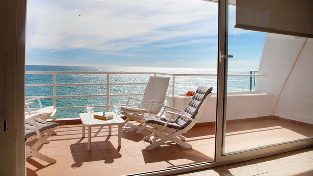 Interior - Amazing sea view near Barcelona (Sant Pol de Mar)