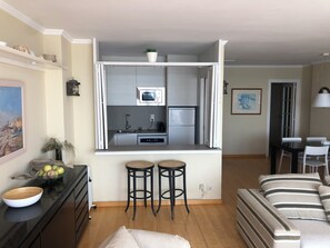 TV, books - Amazing sea view near Barcelona (Sant Pol de Mar)