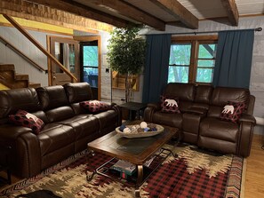 Smart TV, fireplace, video games, ping pong