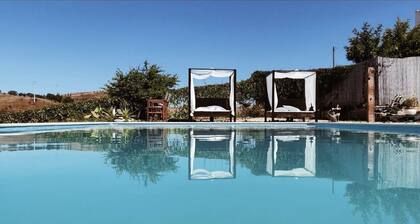 Vacation Rental Castro da Cola