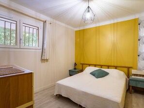 2 chambres, lit parapluie, Wi-Fi, draps fournis