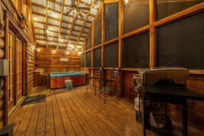 Bain à remous intérieur