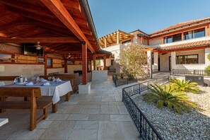 Villa, 4 Schlafzimmer, Raucher, eigener Pool | Balkon