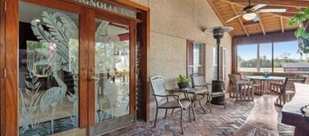 Romantic B&B- Across the street from