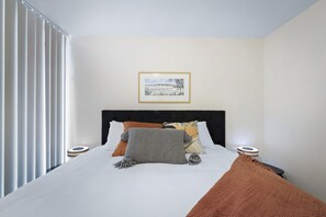 2 bedrooms, desk, iron/ironing board, free WiFi