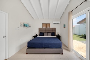 5 chambres, fer et planche à repasser, Wi-Fi, draps fournis