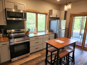 Unclassified image, 4 of 31, button - Secluded Guest Suite Covered Hot Tub, Private Drive, Mountain Valley Views (Florissant)