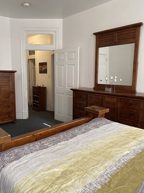 3 camere, ferro/asse da stiro, Wi-Fi gratuito, lenzuola