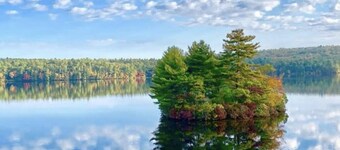 Year Round Waterfront Lake Cottage