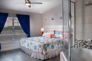 3 bedrooms, in-room safe, iron/ironing board, travel cot