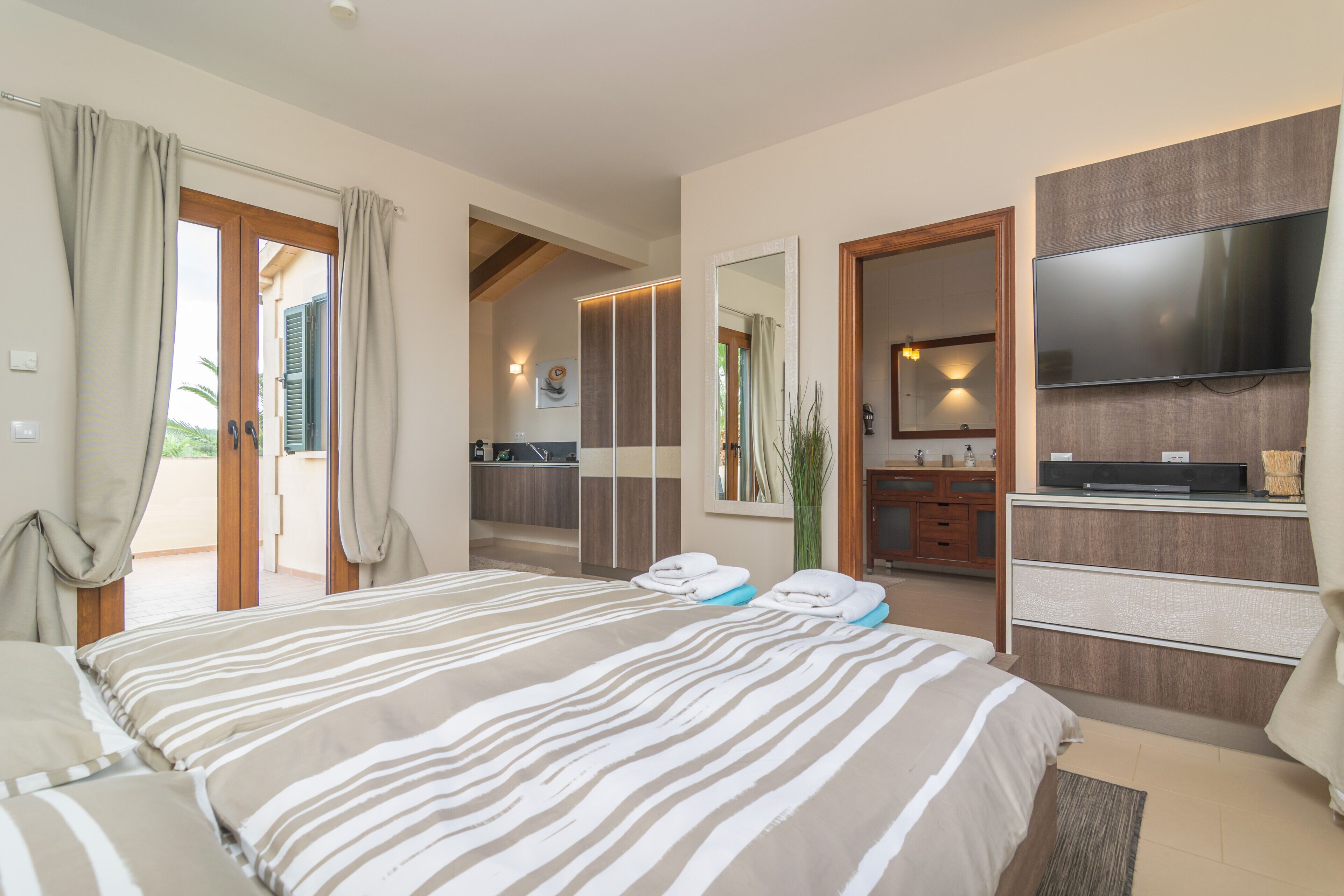 4 soveværelser, strygejern/strygebræt, gratis Wi-Fi, sengetøj