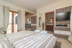 4 camere, ferro/asse da stiro, Wi-Fi gratuito, lenzuola