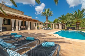 Pool - VILLA SUN CLUB HOME - Fantastic villa with private pool, jacuzzi and free WiFi. (Llucmajor)