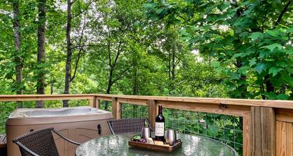New Listing Special! LOCATION! Seasonal Views! Hot Tub! 3 miles to Gburg!
