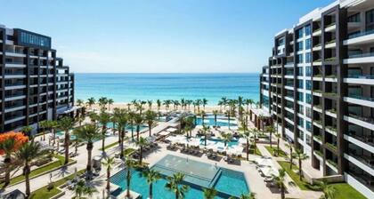 Beautiful luxury ocean front 3 bedroom with spectacular views