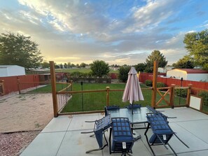 Outdoor dining