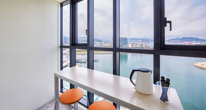 Shift Door Residence Hari