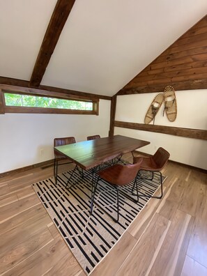 Unclassified image, 4 of 15, button