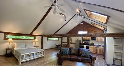 Barn Off the beaten path yet close to everything.