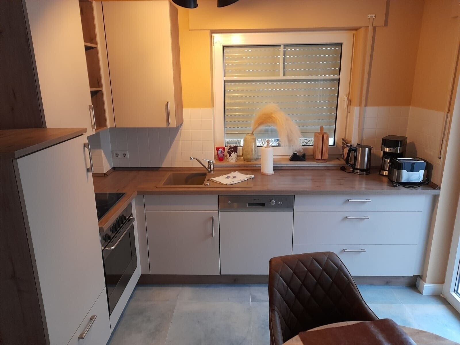 Kühlschrank, Ofen, Herdplatte, Geschirrspüler