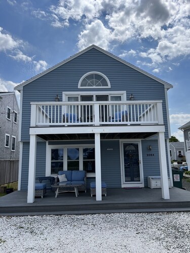 Pet Friendly Beach House - Sleeps 7, Across Street from Private Sagamore Beach
