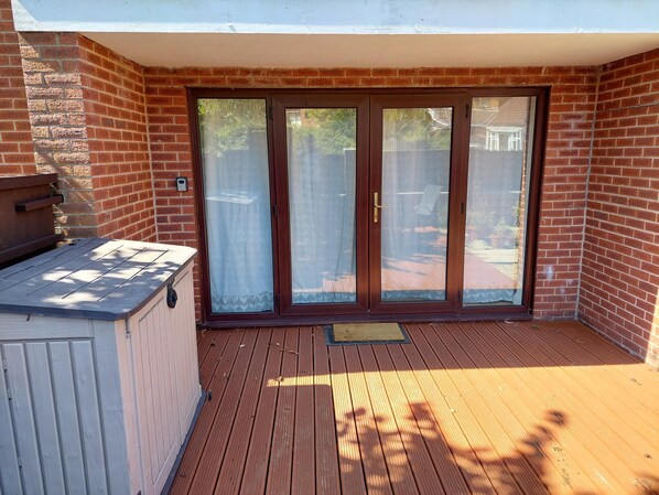 Apartment, 1 Queen Bed | Balcony - Beautiful 1bed Apartment With a Back Garden (Bolton)