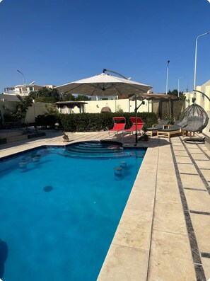 Outdoor pool - privet villa close to the beach (Hurghada)
