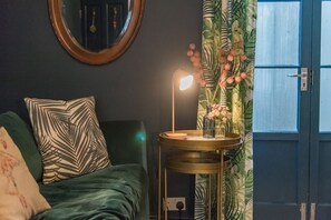 Interior - Fabulous holiday home, close to Whitstable beach and the local attractions (Whitstable)