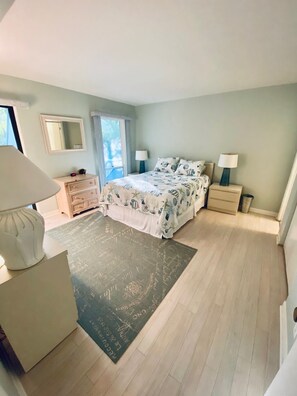 4 bedrooms, iron/ironing board, free WiFi