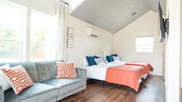 1 habitación, tabla de planchar con plancha, wifi gratis y ropa de cama