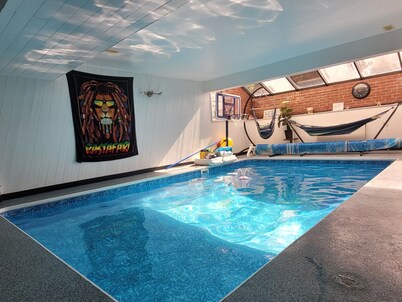 Indoor pool, hottub & video game room, near beach