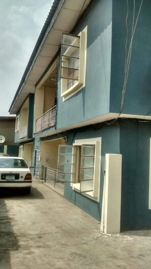 Apartment | Exterior - Impeccable 3-bed Apartment Located in Lagos (Lagos)