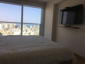 3 habitaciones, tabla de planchar con plancha y wifi gratis 