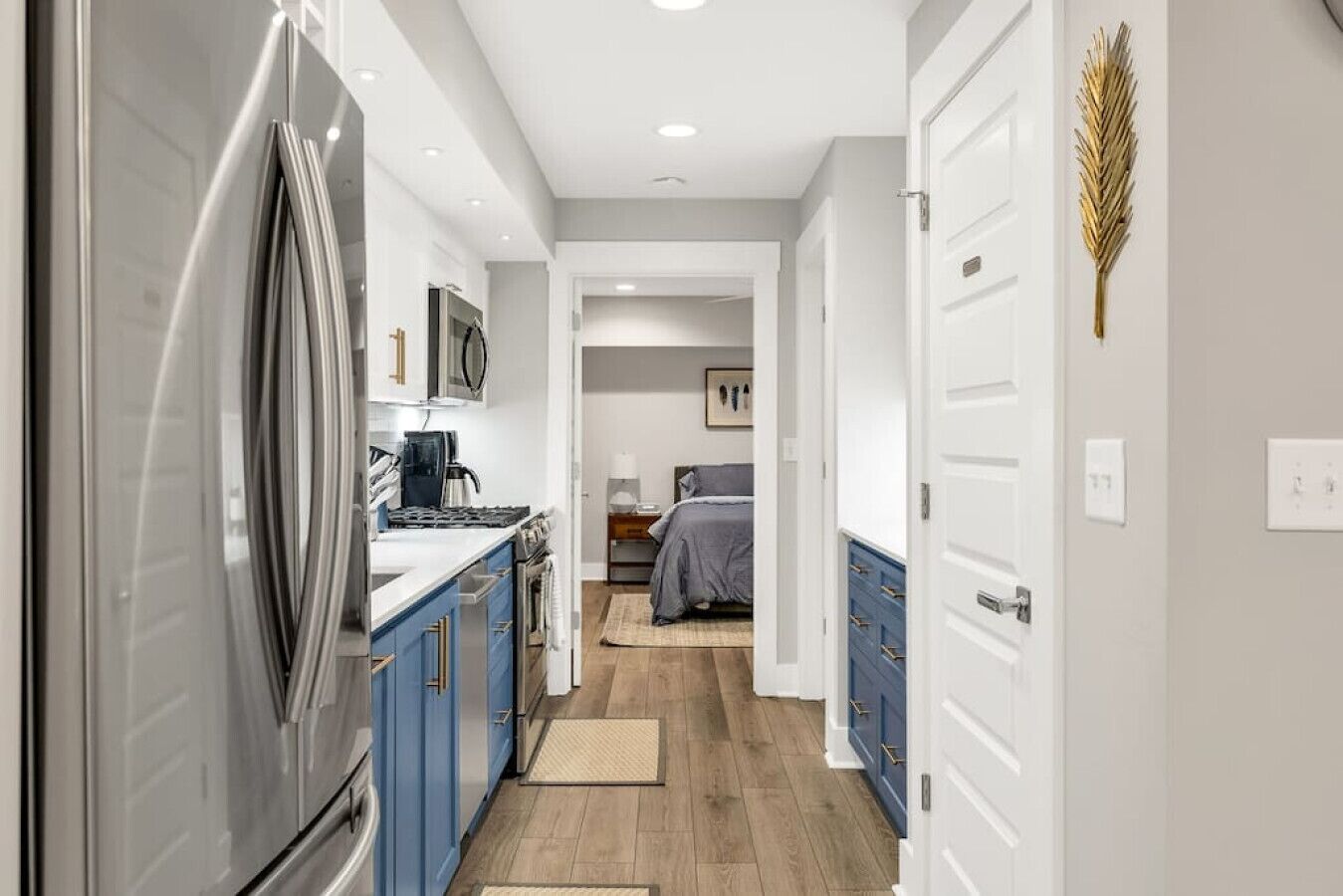 1 habitación, tabla de planchar con plancha, wifi gratis y ropa de cama 