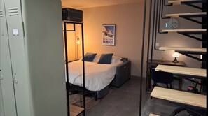 2 chambres, bureau, lit parapluie, Wi-Fi gratuit