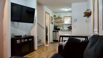 智能電視、壁爐