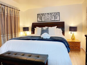 4 habitaciones, escritorio, tabla de planchar con plancha y wifi gratis 