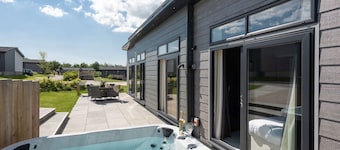 Primrose Lodge, 25 Roadford Lake Lodges