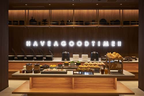 Daily buffet breakfast for a fee