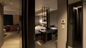 Adjoining Room, Non Smoking | 1 bedroom, in-room safe, blackout drapes, free WiFi