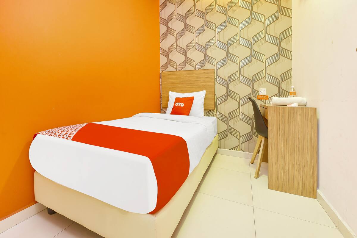 Standard Single Room | Bed sheets